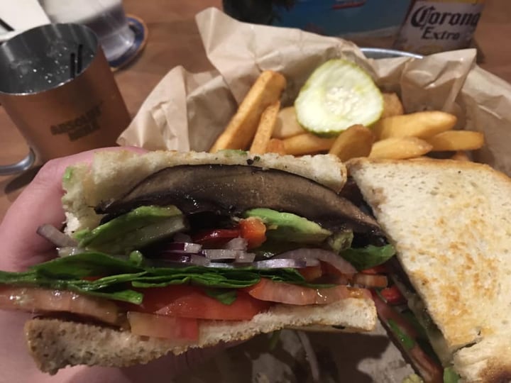 Elgin Public House Veggie Melt Reviews abillion