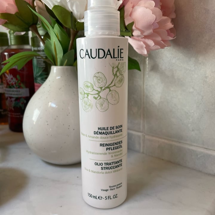 Caudalíe Makeup Removinh Cleansing Oil Review abillion