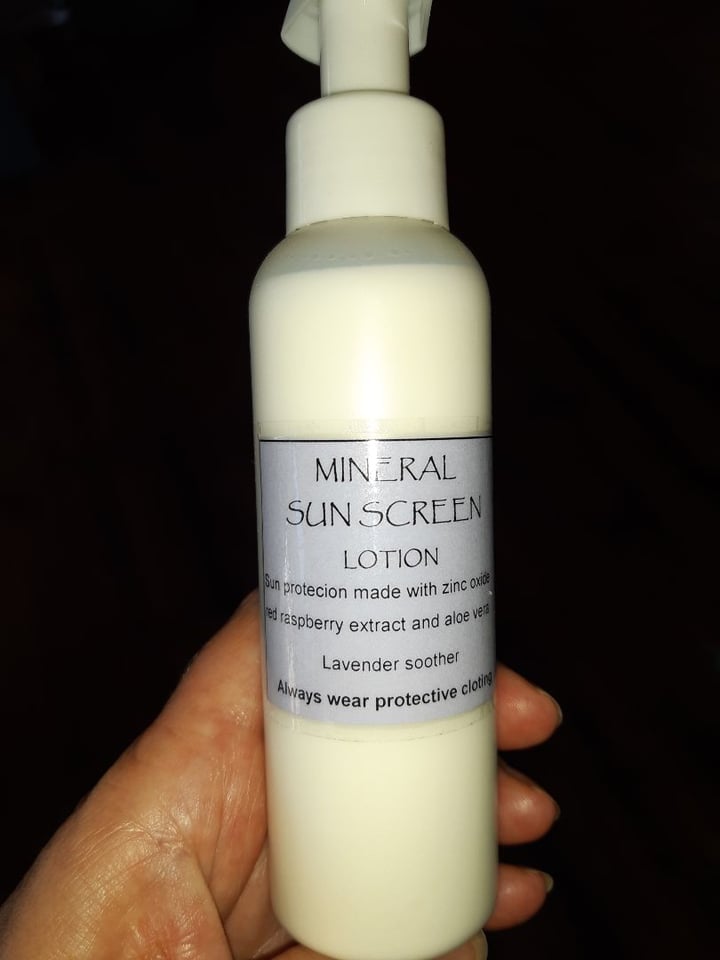That's Just Me Mineral Sunscreen Lotion Review abillion