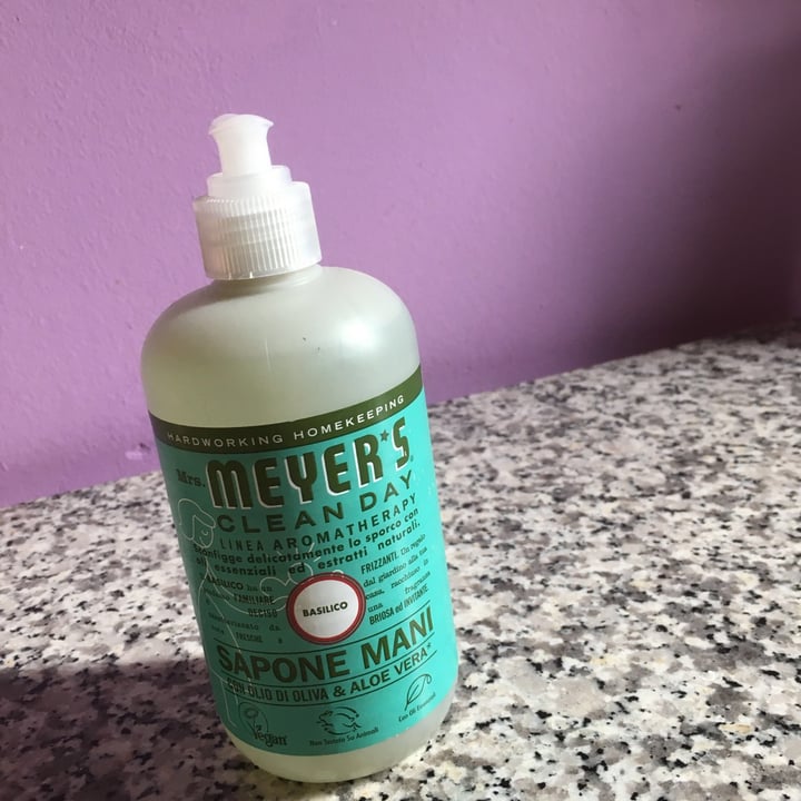 Mrs. Meyers Hand soap Review abillion