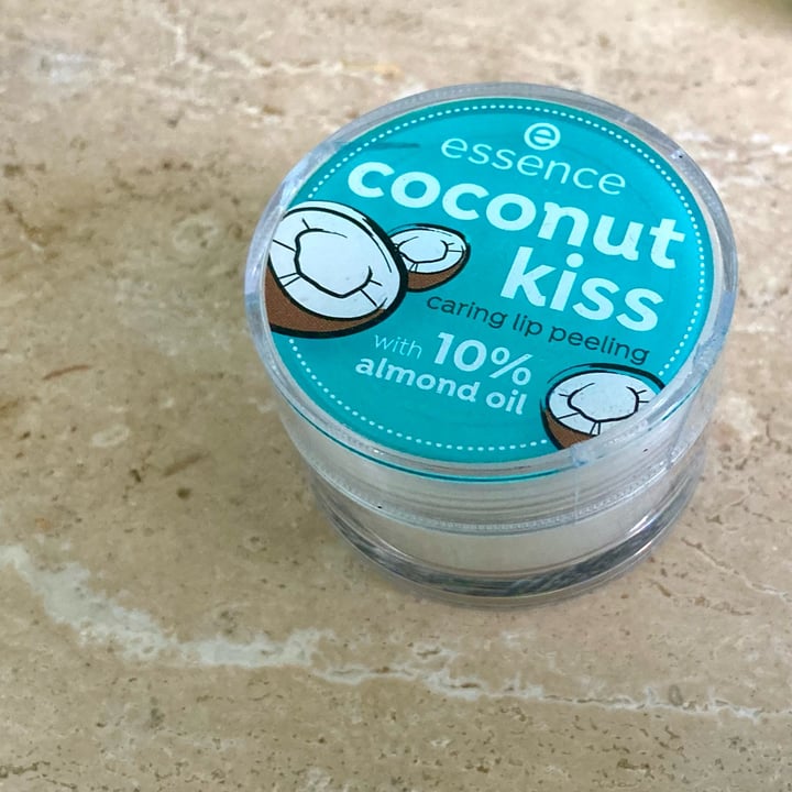 essence cosmetics Coconut kiss lip peeling Review abillion