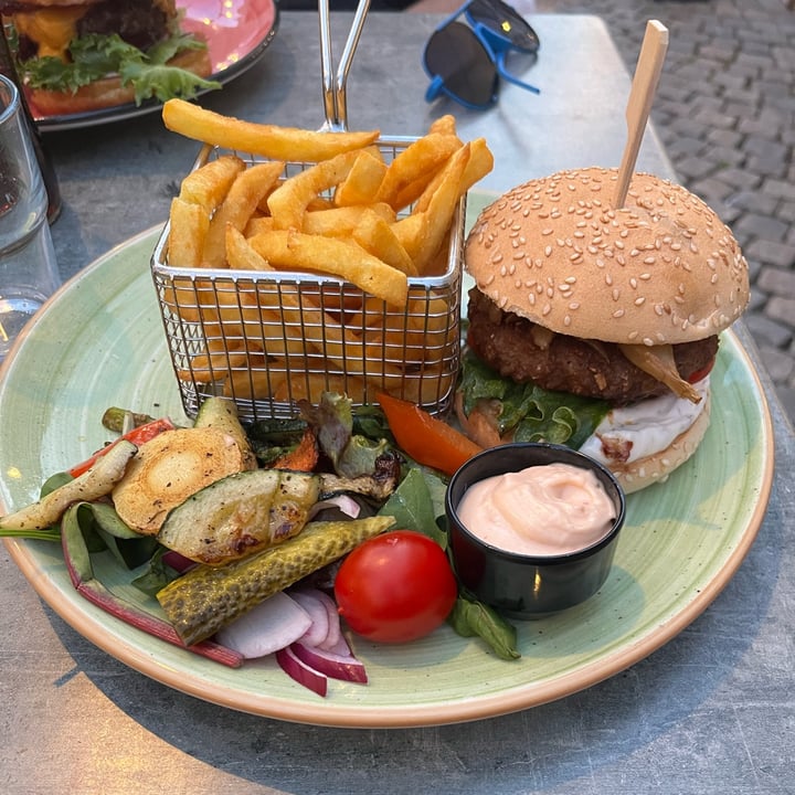 The Fox And Anchor GalgamarkenTrossö, Sweden Vegan Truffle And Gruyère