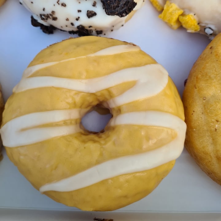 Happy Bunz Creamsickle Donut Review abillion
