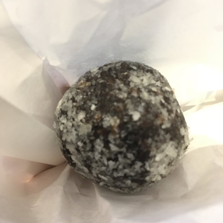 Boost Juice Bar Jurong East, Singapore Chocolate Energy Ball Review