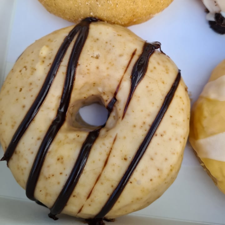 Happy Bunz Caramel mocha donut Review abillion