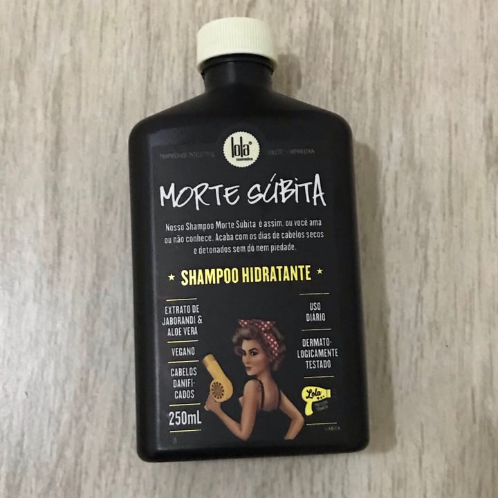 photo of Lola Cosmetics Shampoo Hidratante Morte Súbita shared by @joytargino on  10 Sep 2021 - review