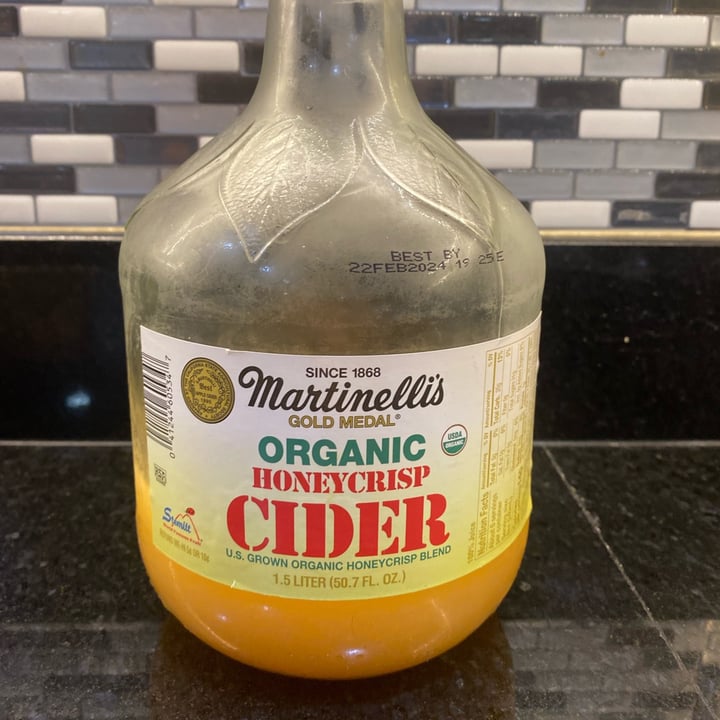 Martinelli's Organic Unfiltered Honeycrisp Apple Cider Review abillion
