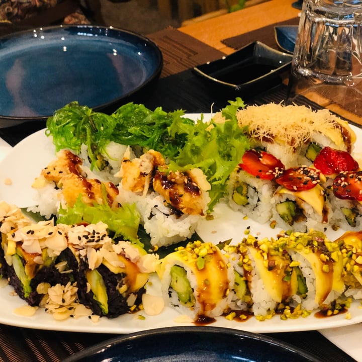 Ristorante Sushi House Roma, Italy Vegan Sushi Review abillion