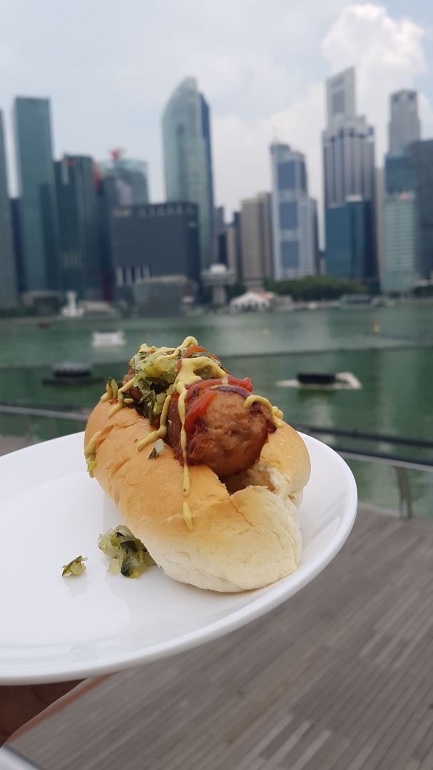 review photo of Grand Hyatt Singapore Beyond Sausage Hot Dog shared by @professormao on 31 Mar 2019 - review