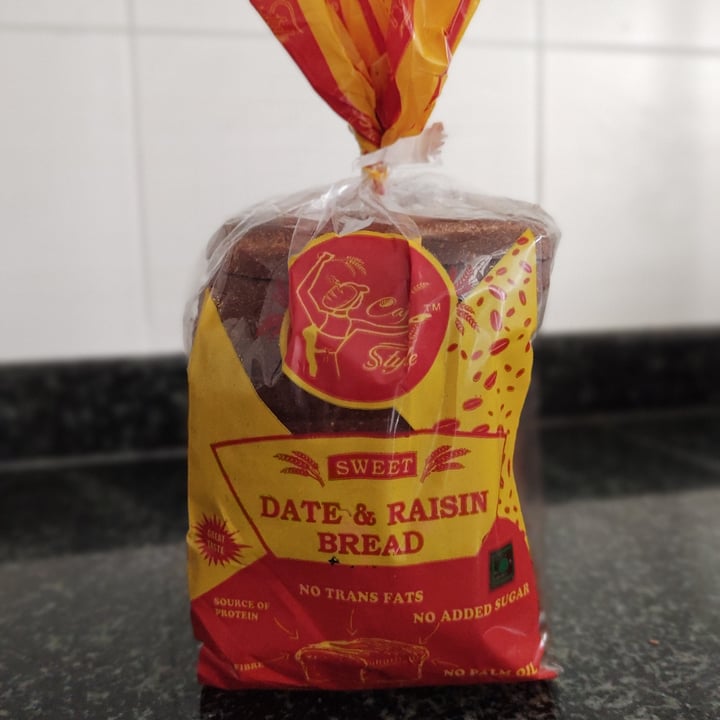 Brio Bakehouse Sweet Date & Raisin Bread Review | abillion