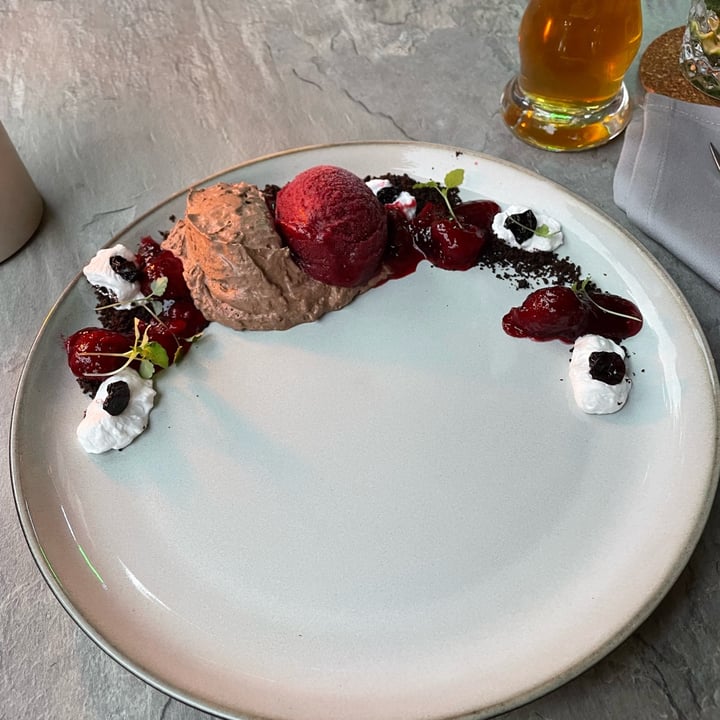 review photo of ESSKALATION Schokolade & Kirsch shared by @jaga94 on 25 Jul 2022 - review
