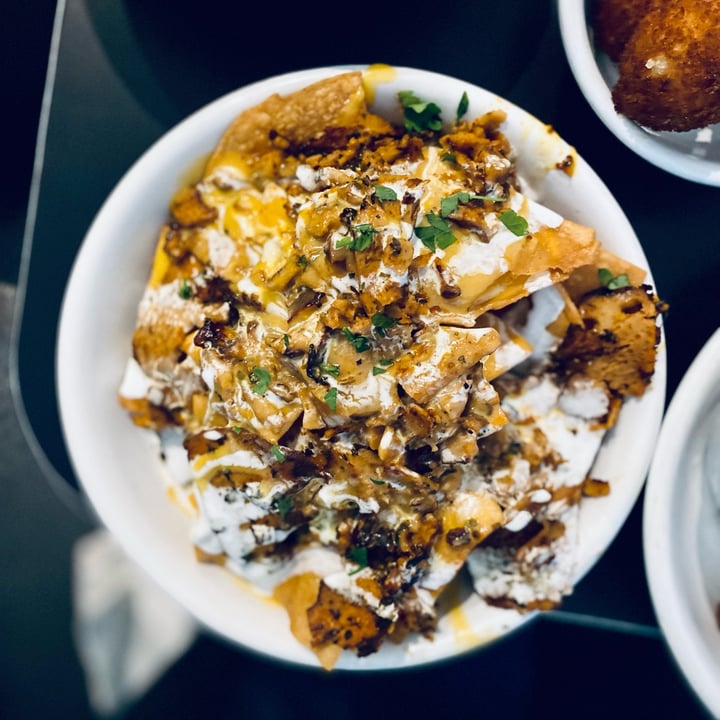 Champs Diner Loaded Seitan Nachos Reviews abillion