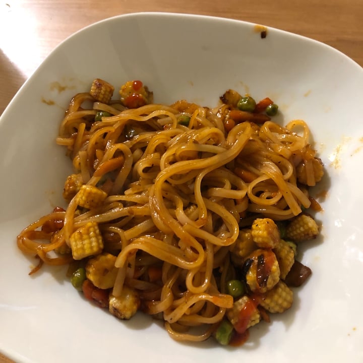 Sharwood's Street Food Pad Thai Noodle Kit Review abillion