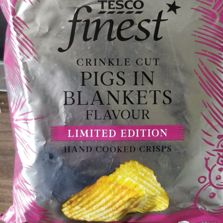 Tesco Finest Pigs in Blanket flavour hand cooked crisps Reviews abillion