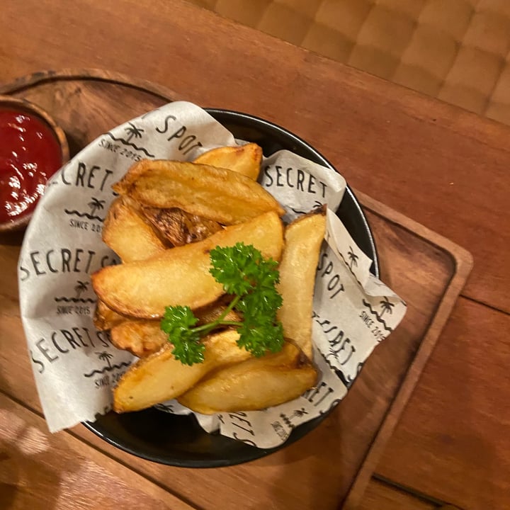 Secret Spot Canggu Indonesia French Fries Review abillion