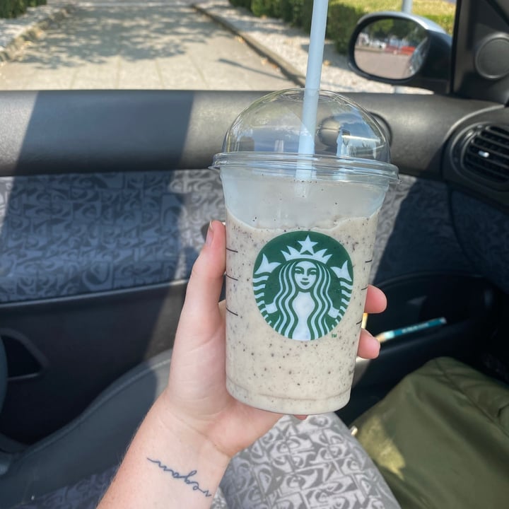 Starbucks Peanut butter frappe Review abillion