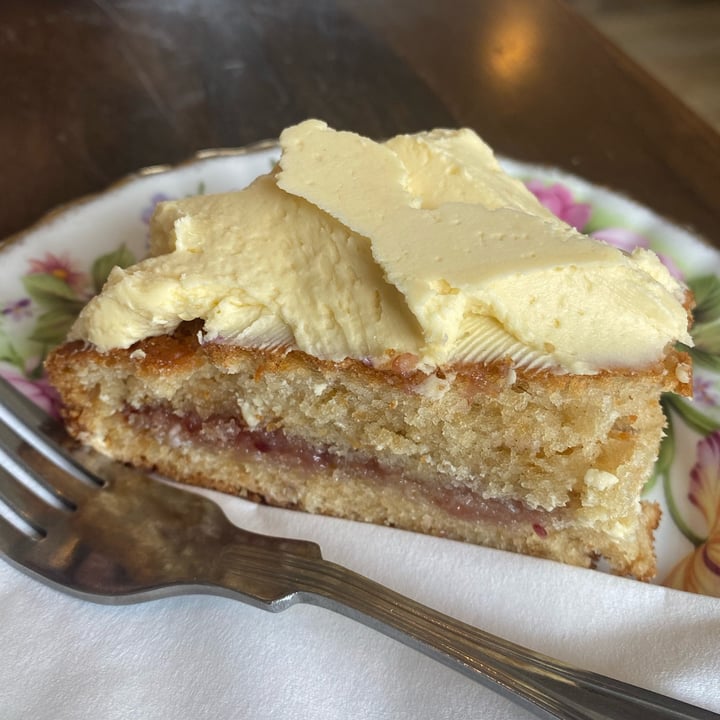 Cakes and Ale United Kingdom Raspberry Slice Review abillion