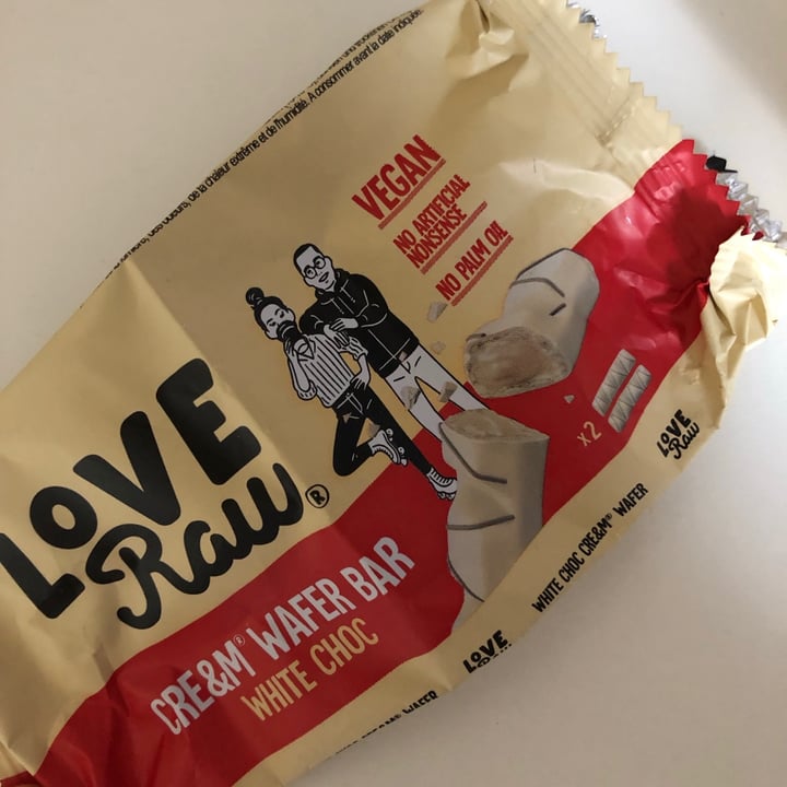 photo of LoveRaw Cre&m Wafer Bar White Choc shared by @alienwa on  10 Sep 2021 - review