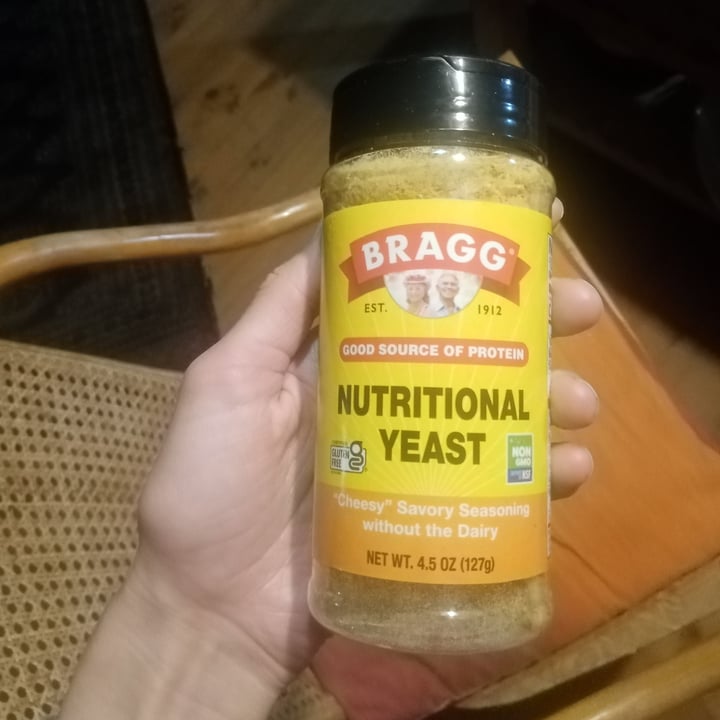review photo of Bragg Nutritional yeast shared by @zoezurnamer on 16 Sep 2022 - review