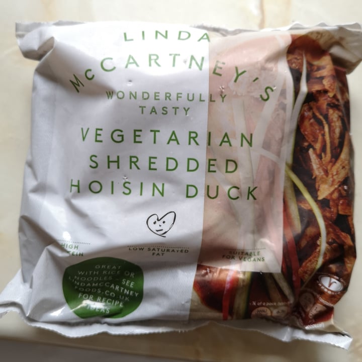 photo of Linda McCartney's Vegetarian Shredded Hoisin Duck shared by @globalsaffa on  23 Oct 2020 - review