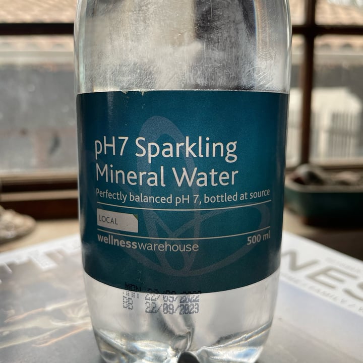 Wellness Warehouse ph7 sparkling mineral water Review | abillion