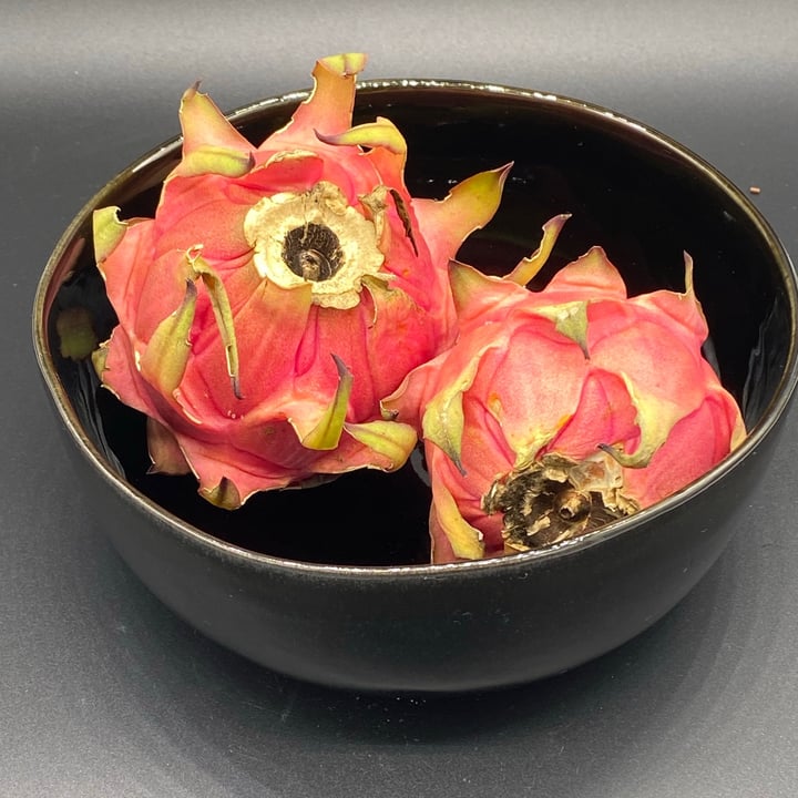 Queens Valley Dragon Fruit Taiwanese Ruby Red Review abillion