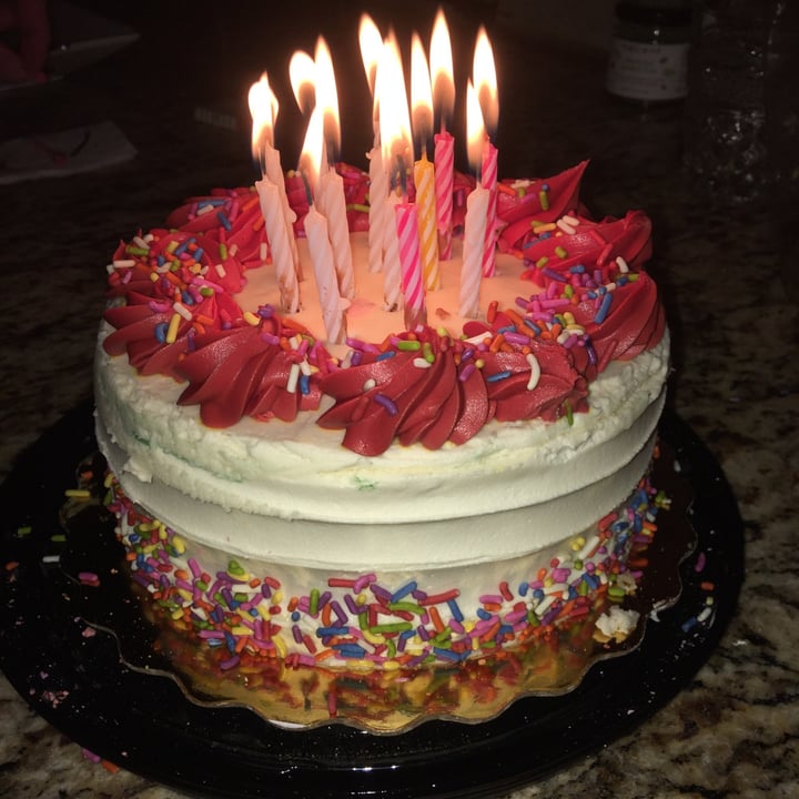 Whole Foods Market Vegan vanilla birthday cake Review abillion