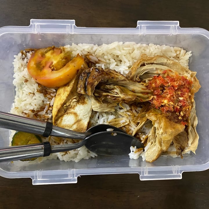 Circuit Road Hawker Centre Chicken Rice Reviews | abillion