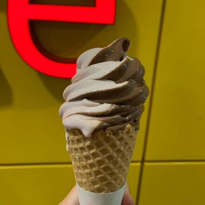 Ikea Dark Chocolate Strawberry Ice Cream Reviews abillion