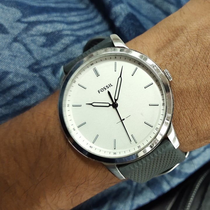 photo of Fossil Watch shared by @varun on  03 Aug 2020 - review