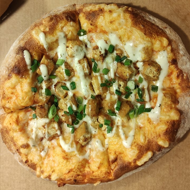 Toppers Pizza Vegan Buffalo Chickenless Pizza Reviews abillion