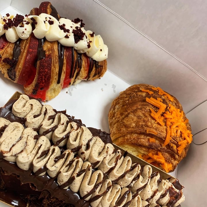 Happy Little Treats Dennison Place, Columbus, United States Red Velvet Croissant Review abillion