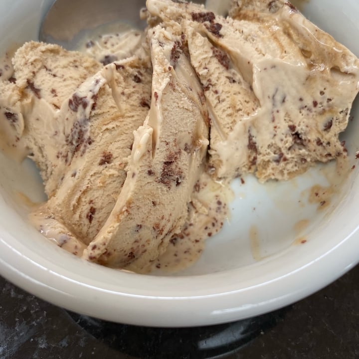 Coconut Bliss Sea Salt Caramel + Chocolate Review abillion