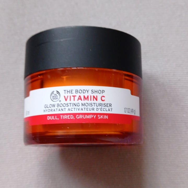 The Body Shop Vitamin C Glow Boosting Moisturiser Review abillion