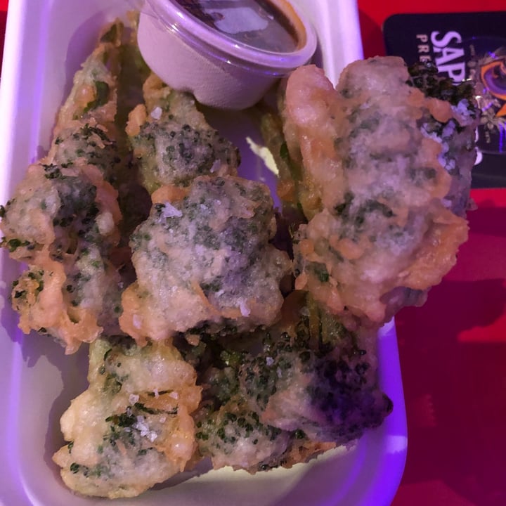 Love Handle Ann Siang Hill, Outram, Singapore Tempura Broccolini Review