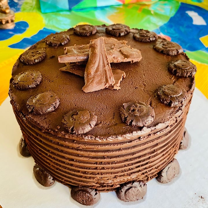 Crumble Coffee and Bakery Bloomington, United States Vanilla Cake with