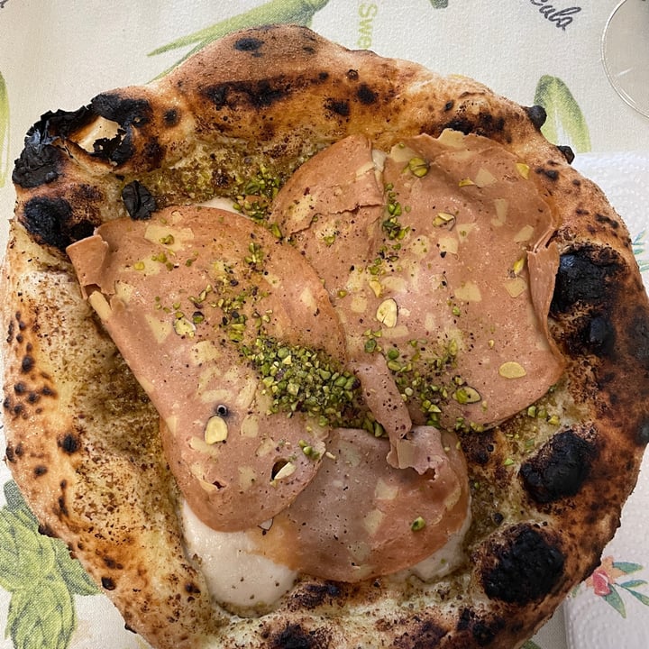 Pizzeria Assaje Udine Udine, Italy Pistacchio E Mortadella Vegana