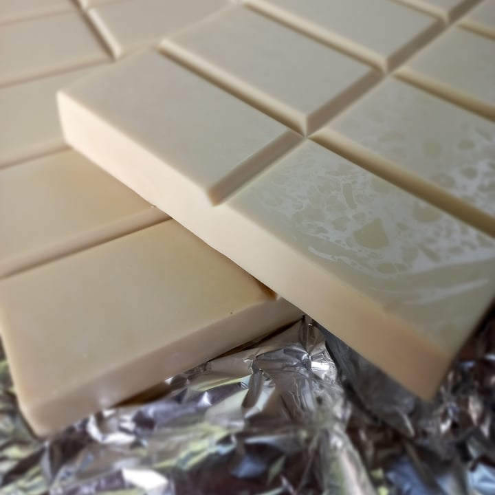 Chocoveggie Chocolates Barra De Chocolate Branco Ao Leite De Coco Review abillion