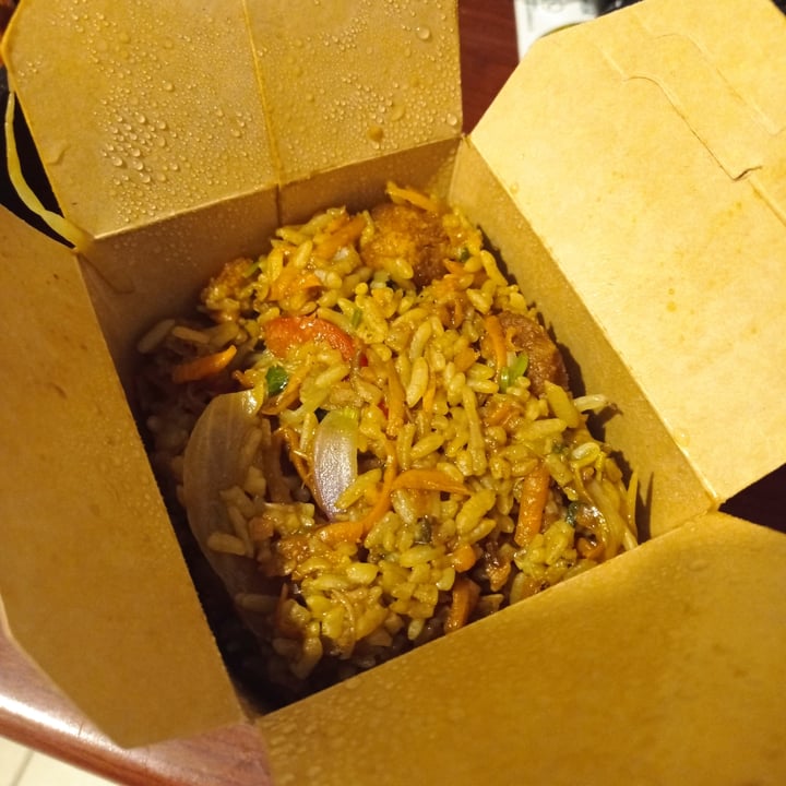 photo of Vegan Wok Wok Truns shared by @omarchelechg on  07 Aug 2022 - review