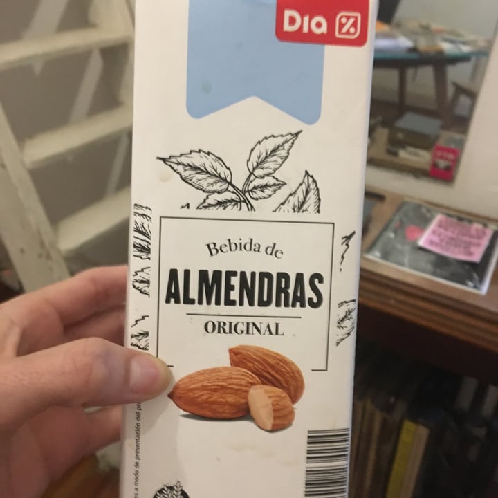 review photo of Dia% leche de almendras shared by @gabibalcarce on 27 Oct 2022 - review