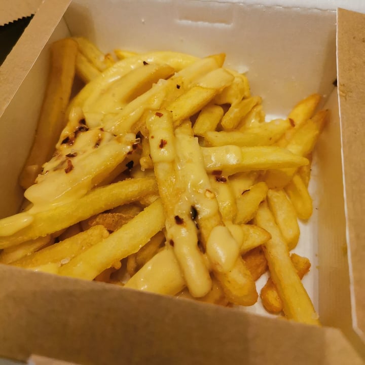 Frankie & Benny's United Kingdom Vegan Cheese Fries Review abillion