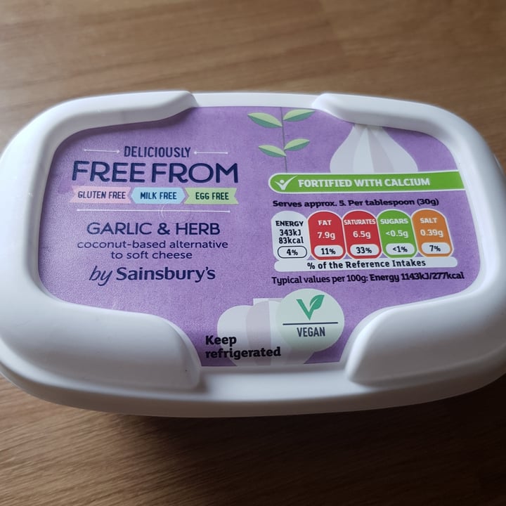 Sainsbury's Garlic & Herb coconut based alternatve to soft cheese