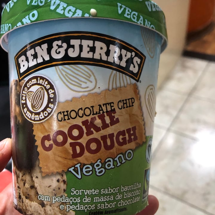 Ben & Jerry's Chocolate Chip Cookie Dough Chunks Snackable Dough