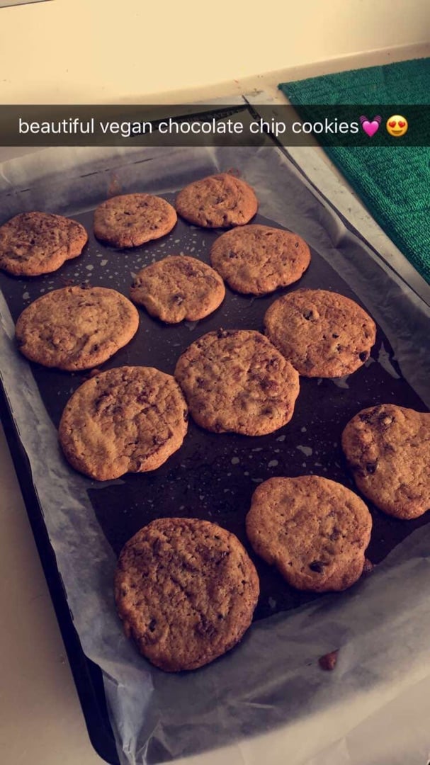 EatPastry Chocolate chip cookie dough Review abillion