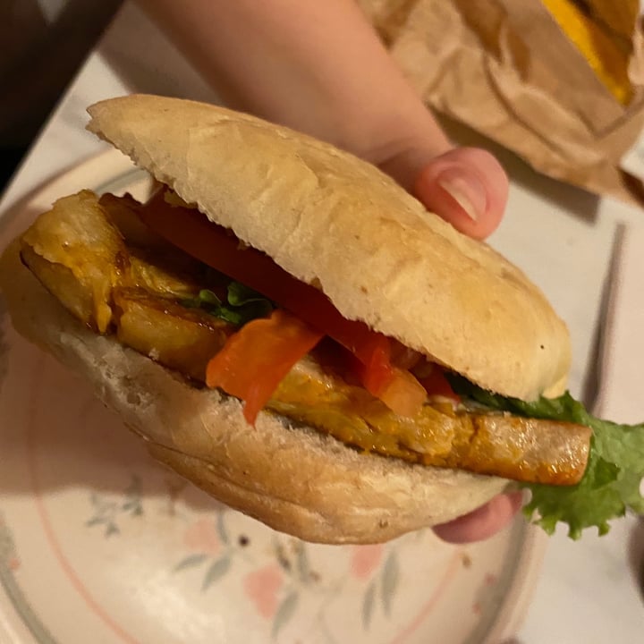 Nando's The Great Imitator Burger Reviews abillion