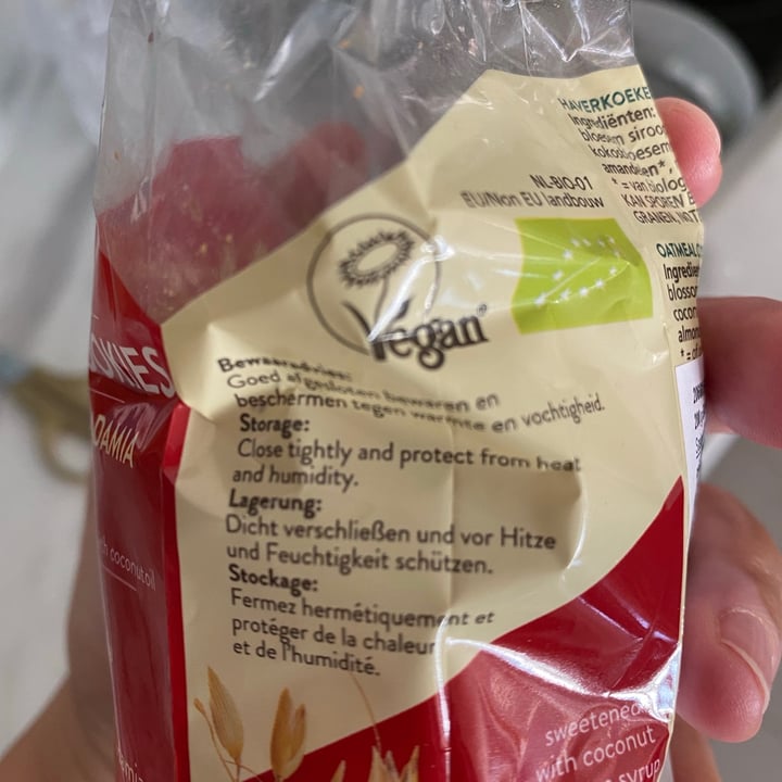 review photo of Billyâs Farm Oatmeal cookies shared by @joyveg on 08 Sep 2021 - review