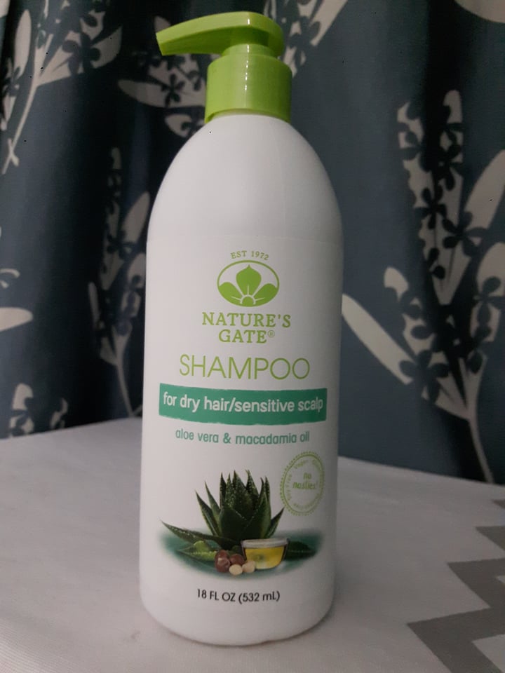 Nature's Gate Aloe Vera & Macadamia Oil Shampoo Review abillion