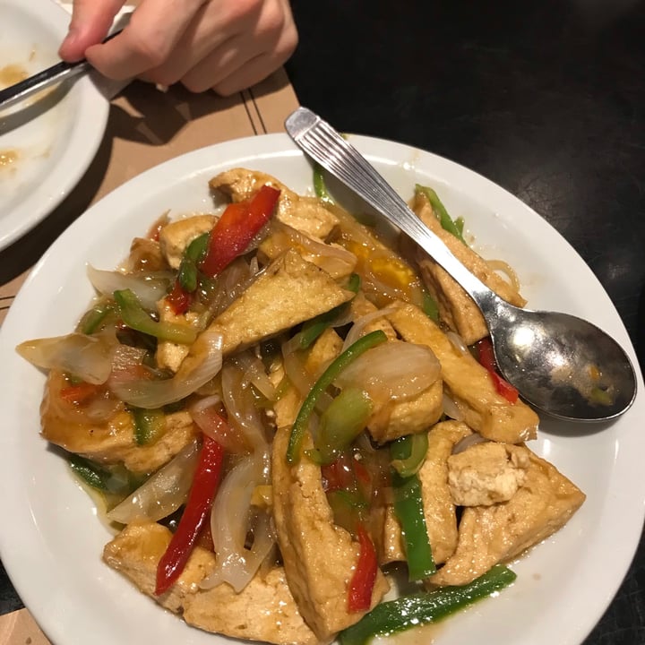Restaurant Chinatown Belgrano, Argentina Tofu con vegetales Review