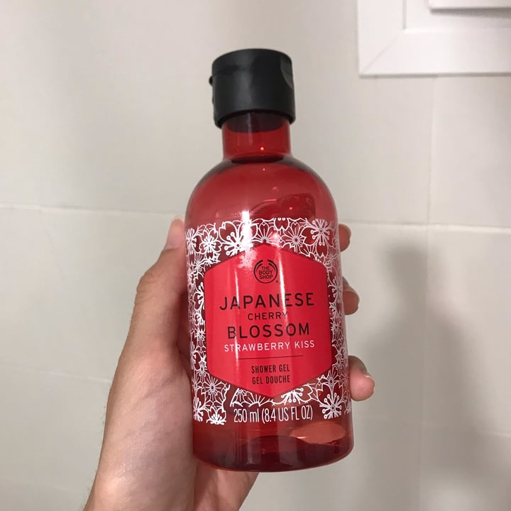 The Body Shop Japanese cherry blossom shower gel Review abillion