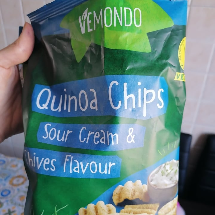 Vemondo Quinoa Chips Sour Cream & Chives Flavour Review abillion